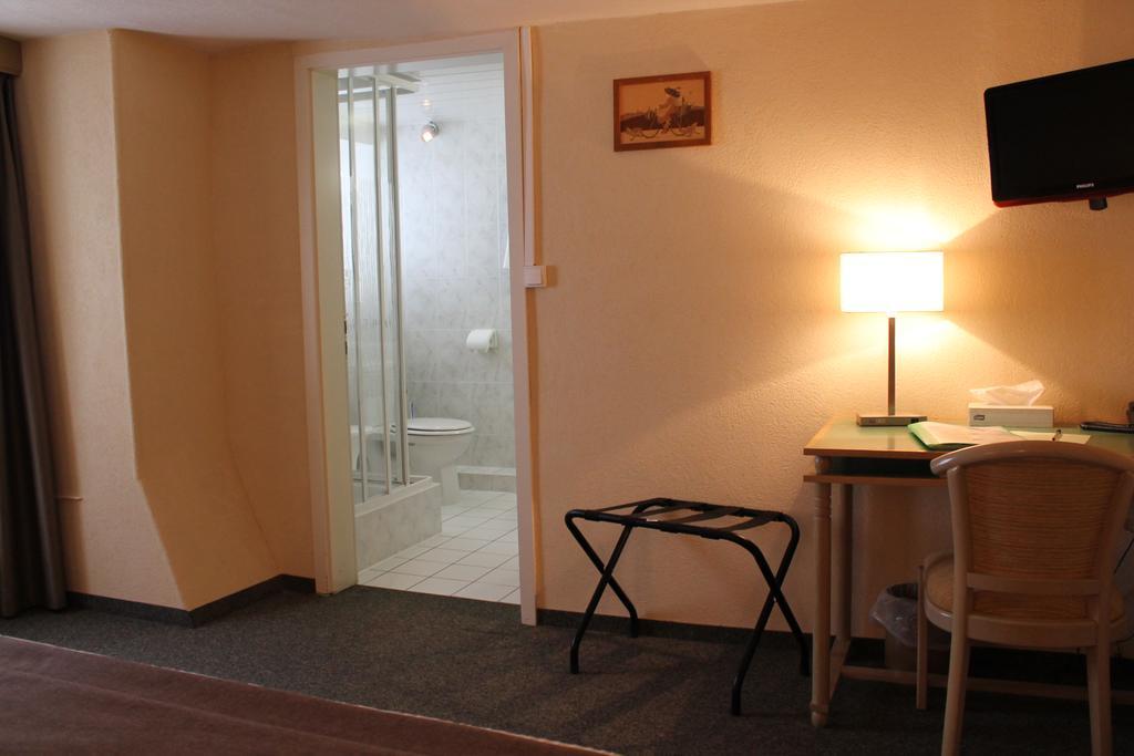 אגויסהיים Auberge Des Trois Chateaux מראה חיצוני תמונה